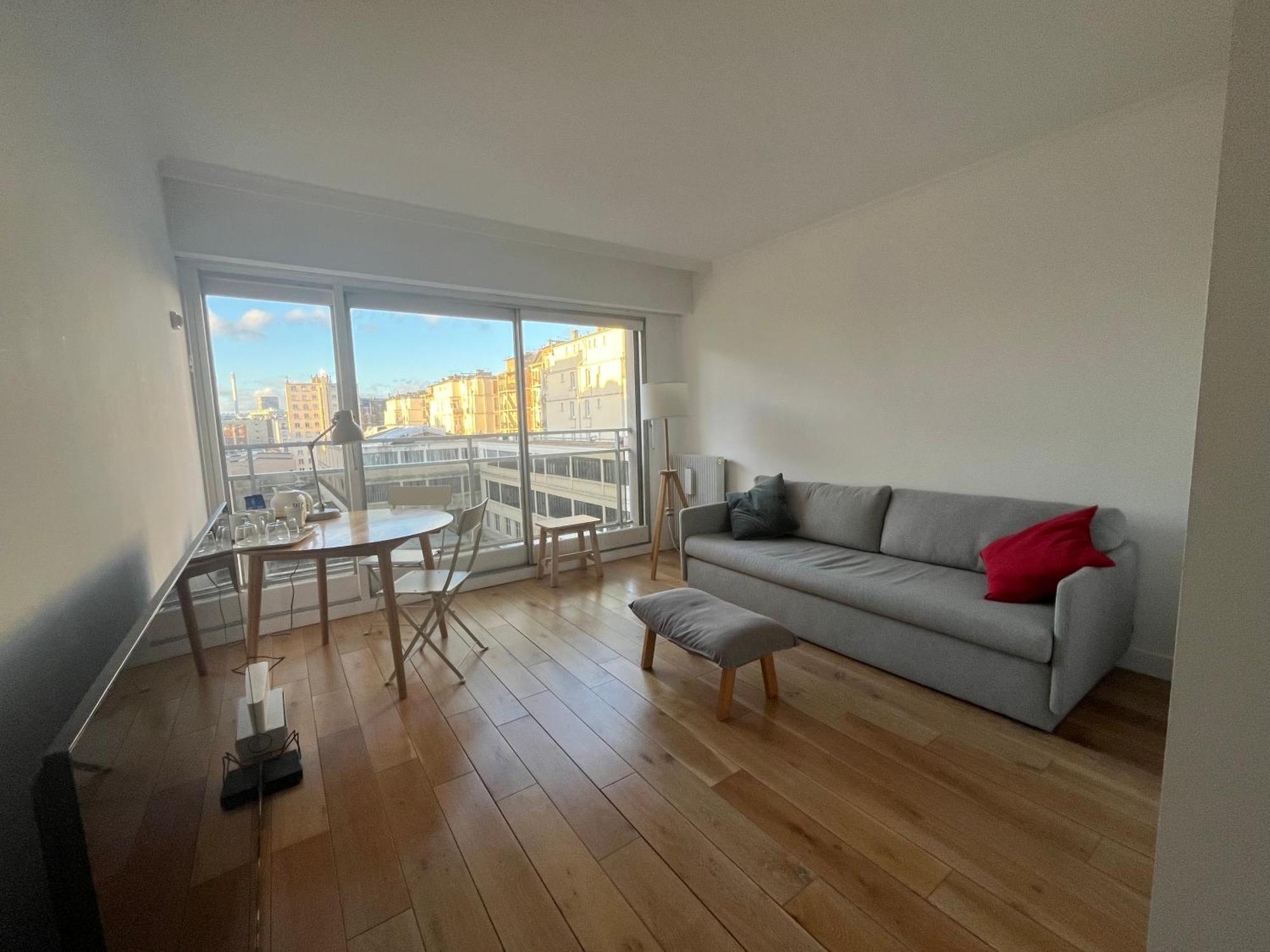 Grand Bright Appartment-4bdr-130m2 Paris
